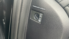 MG Hs 1.5 T-GDI Exclusive 5dr Petrol Hatchback